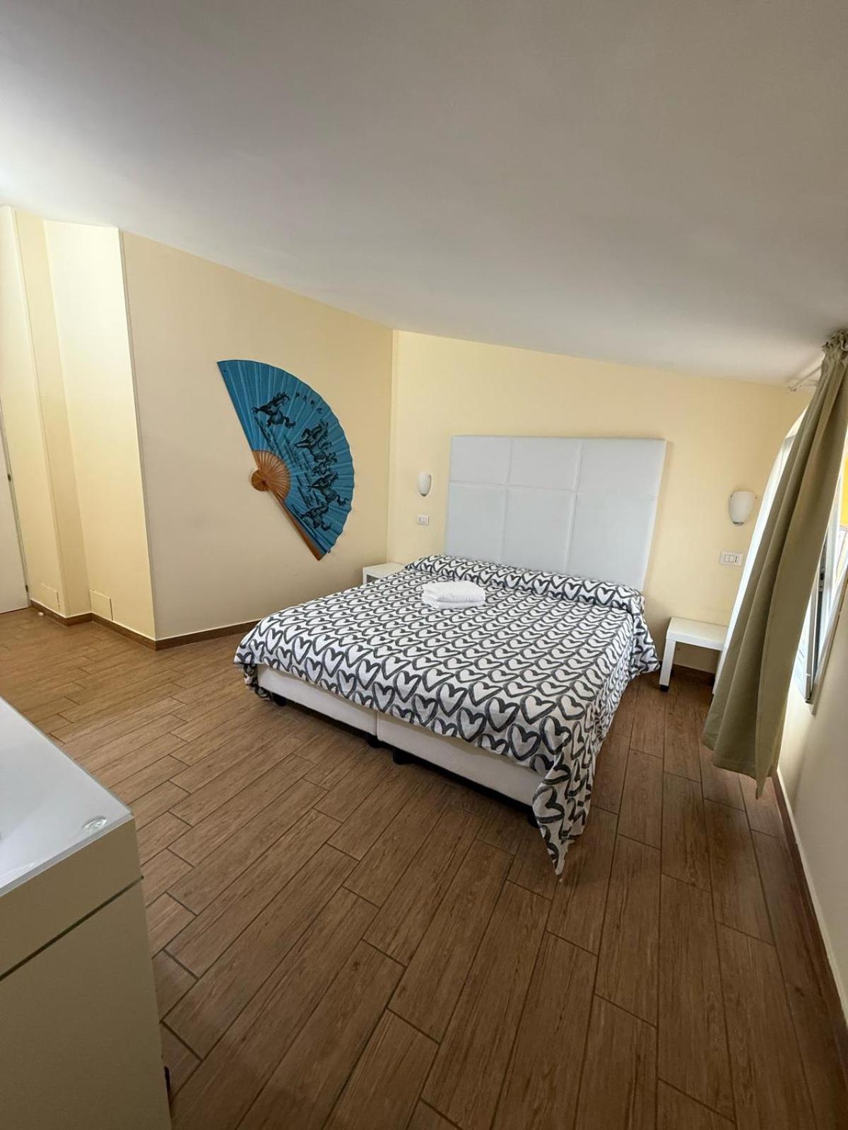 Via Mameli 5 Hotel Sanremo Exterior photo